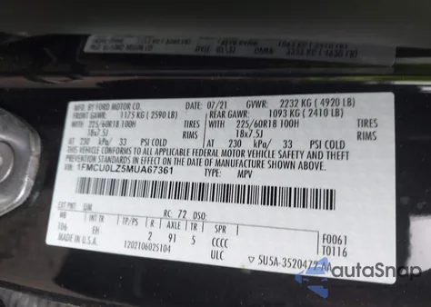 2021 Ford Escape Titanium Plug-In Hybrid z USA, uszkodzony, nr VIN 1FMCU0LZ5MUA67361